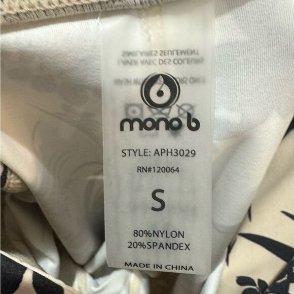 Mono B ivory black corset style sports bra leggings active set small NWT - Picture 9 of 9